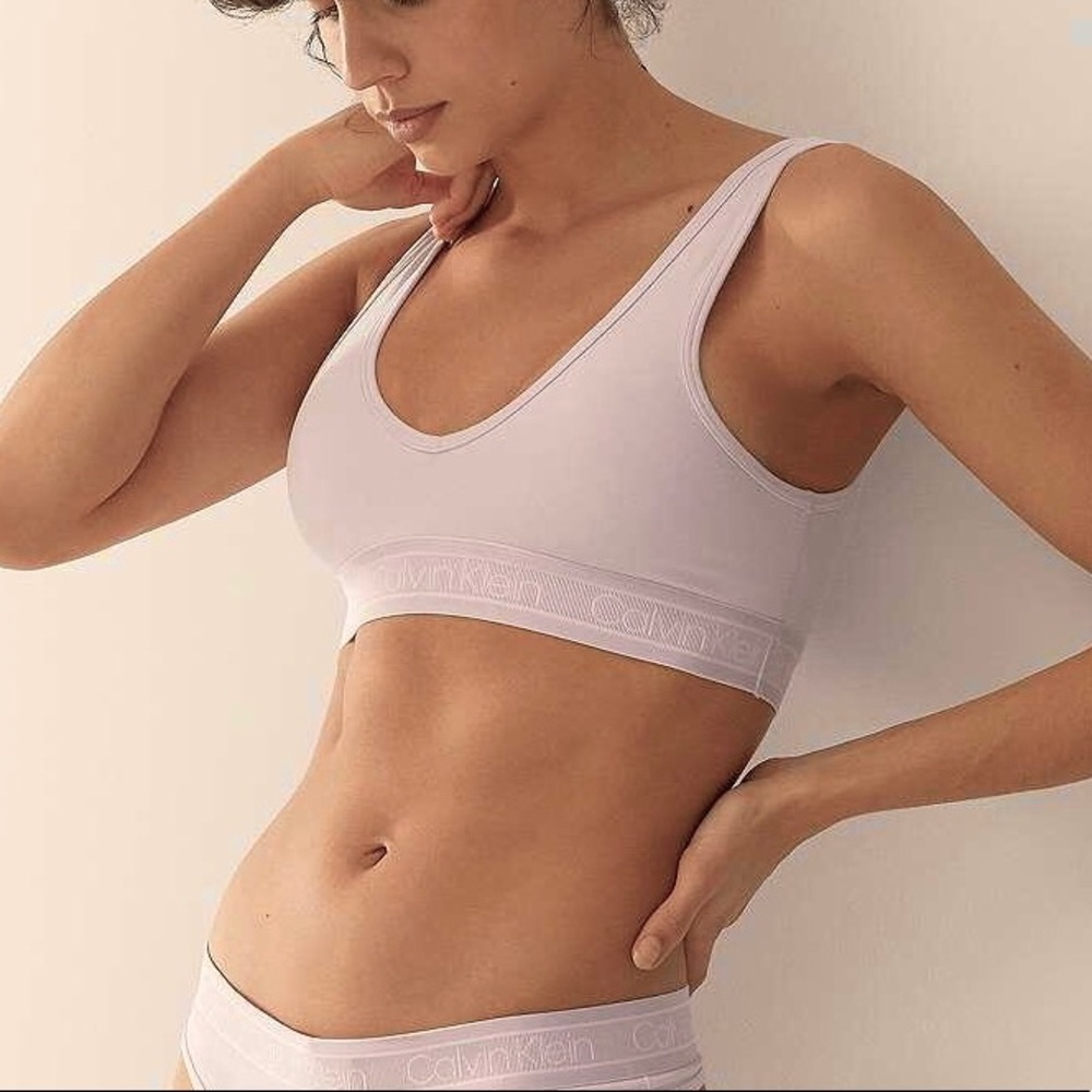 Calvin Klein Modern Flx reversible bra blush